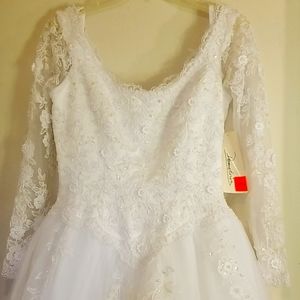 Demetrious wedding gown